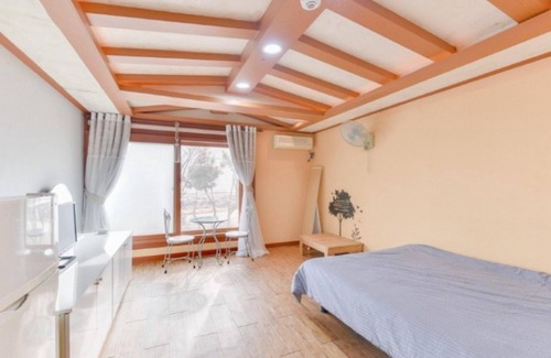 Sinya-ri House | Taean Byeolbada Pension