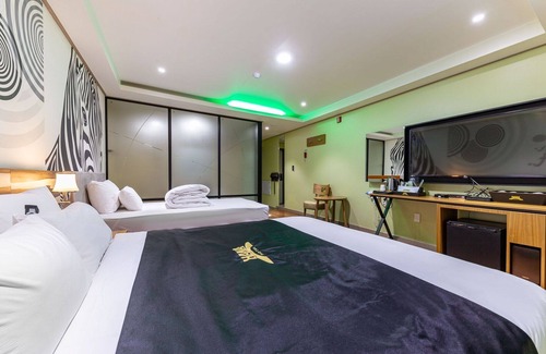 Kwisil Hotel | Taean Hana Motel