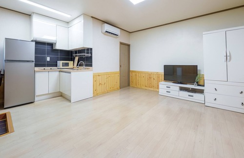 Olmegi House | Taean Jiyu Ne Pension