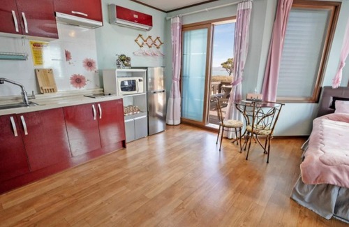 Taean House | Taean Lemon Treen Pension