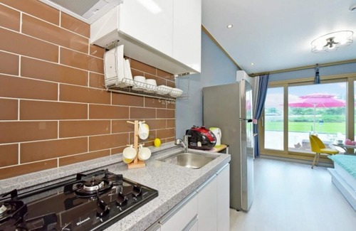 Nam House | Taean Mongsanpo Solmorae Pension