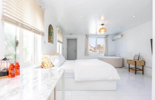 Taean House | Taean Piano Spa Pension