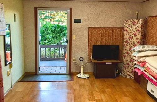 Taean House | Taean Sinbatdeu Ui Moheom