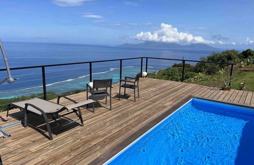 Punaauia House | Tahiti, quiet air-conditioned tropical villa, marvelous lagoon and mountain view