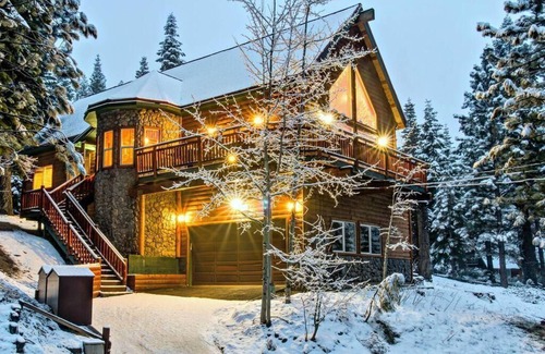 Pioneer Trail House | Tahoe Castle -Pool, Games, Spa, Steam Rm, Sauna