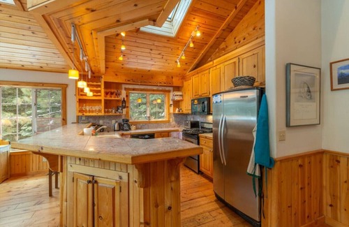Truckee House | Tahoe Donner w/Private Hot Tub
