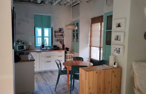 Murchas Cottage | Take it easy at this unique and tranquil getaway.