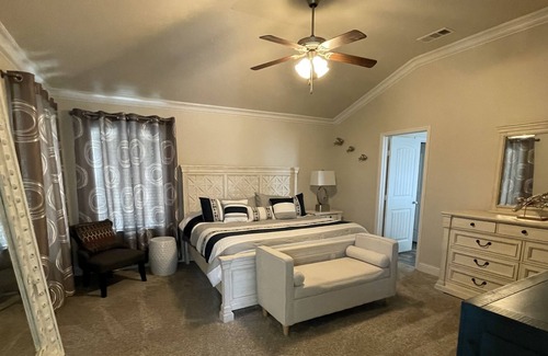 Odessa House | Take it easy at this unique and tranquil getaway. Relaxing all the way.