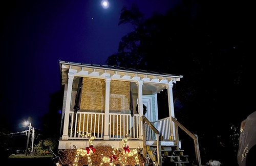 Lyon House | Take it easy in the heart of the Delta! Come visit us in the Home of the Blues!