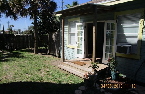 Crescent Beach Cottage | Take me to the Ocean
