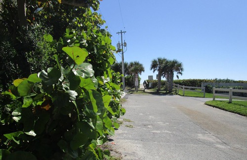 Crescent Beach Cottage | Take me to the Ocean