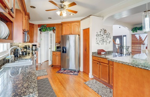 Springfield House | Take Metro to DC! Family Home in Springfield