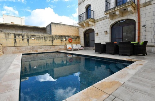 Nadur Bed & Breakfast | “Tal-Bengi” Luxury Villa