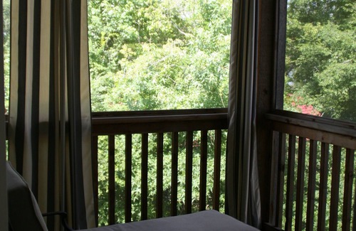Lincoln House | Talladega Race Week House on Lake Logan Martin
