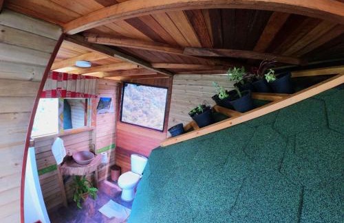 Coffee Triangle Cabin | Tambo 2 Carpintero- Reserva Natural Salto del Buey