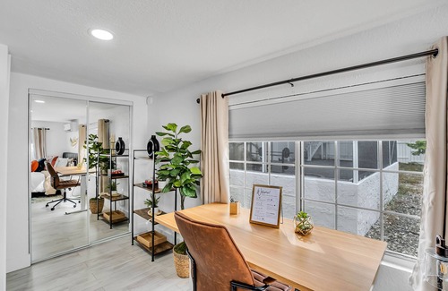 Town N County Park Apartment | Tampa's Hidden Gem - 1BR/1BA Guest Suite