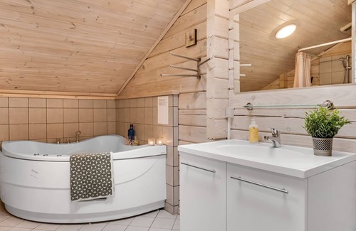 Aalbaek House | "Tanas" - 2km from the sea by Interhome