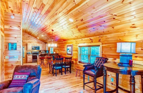 Banner Elk Cabin | Tandem Cabins - Close to ski resort - Eagles Nest - Fire pit