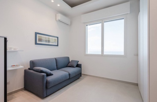 Spisone Apartment | Taormina Seaview Studio a few steps from the Beach