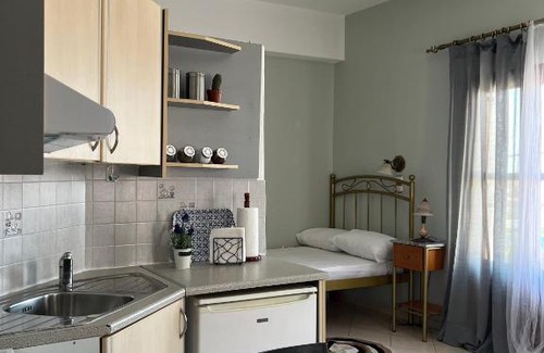 Ermoupoli Apartment | Tassos' home