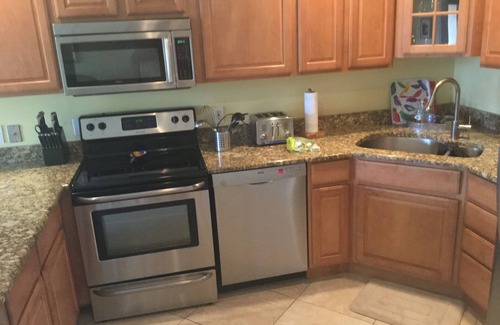 Fort Pierce Condo | Tasteful and Accomodating One Bedroom/One Bathroom Ocean Village Condo!