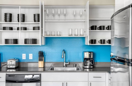 West Woodland Apartment | Tasteful Ballard 2BR w/BBQ, Lounge & W/D, onsite retail, by Blueground