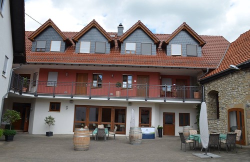Gau-Heppenheim Apartment | Tasteful vacation apartment in the middle of the winery