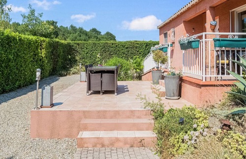 Cambieure Villa | Tasteful Villa in Cambieure with Private Heated Pool