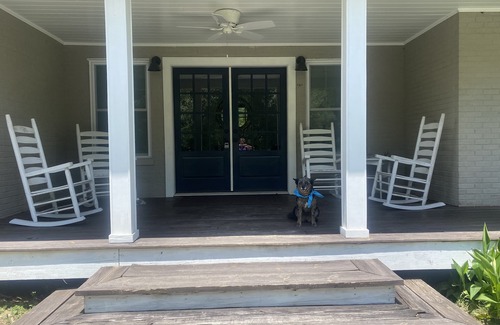 Lenoir City House | Tastefully decorated French Country Cottage on a horse farm with RV/Boat hookup
