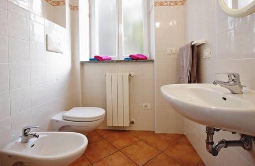 Tronzano Lago Maggiore Apartment | Tastefully furnished 2-room apartment with sea garden and beach
