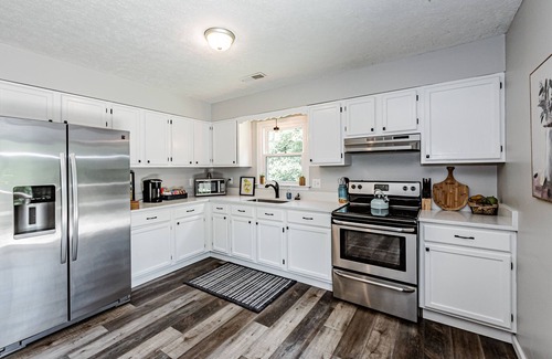 Wolftown House | Tatum's Mtn View Retreat- SAUNA-Hiking- Unit A