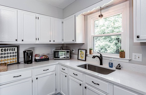 Wolftown House | Tatum's Mtn View Retreat- SAUNA-Hiking- Unit A