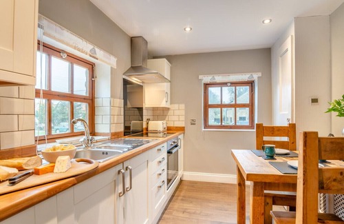 Richmond House | Tavern Cottage - One Bedroom House, Sleeps 2