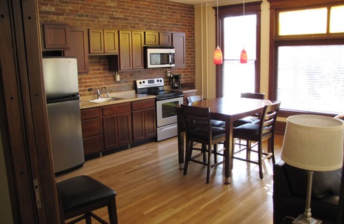 Lewisburg House | Tawsty Flower - Haines Suites