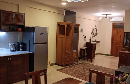 Ciudad Vieja Apartment | Taylor's Port [2] Landing in the Old Town