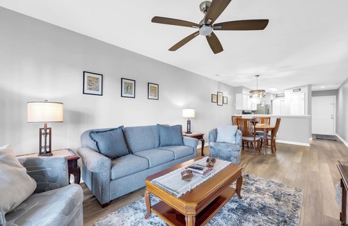 Pawleys Island Condo | *TB 12C* Updated Two Bedroom/Two Bath unit in True Blue "Pawleys 19th Hole"