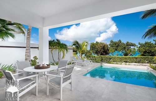 Providenciales House | TC Villas -Ocean Edge -Walk to Live Reef, Restaurants, and More