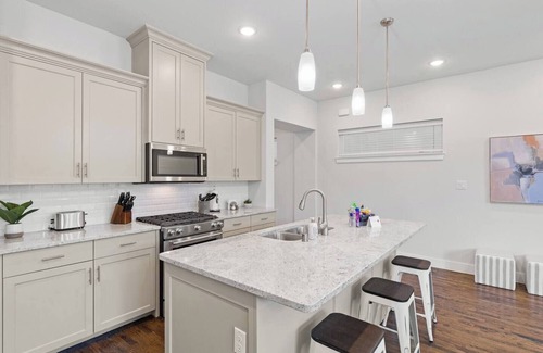 Vickery Meadow House | TCH - Charming 3bd/2.5ba home in Dallas w/Office