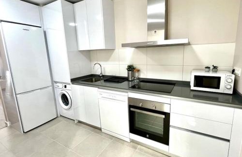 Puerto de la Torre Apartment | Teatinos Premium nuevo con piscina