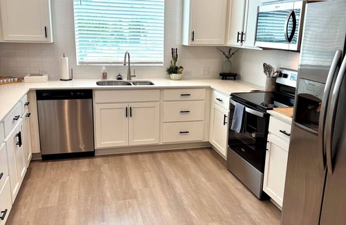 McNeil House | Tech Ridge Home Minutes to Major Hospitals & Downtown Austin