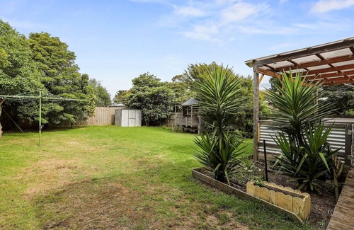 Cowes House | Teddy Bear Cove