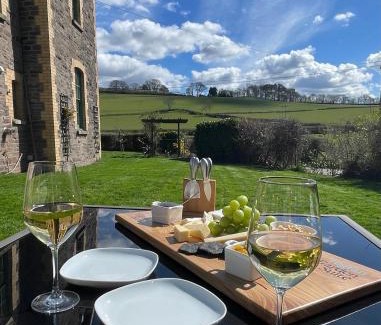 Talgarth House | Tegfan Garden Suite