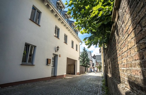 Ruedesheim am Rhein Apartment | TeigenHome/2 bedrooms/city center/balcony/new building 2017/WiFi incl.