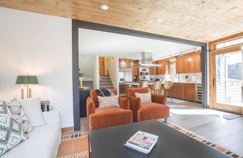 Telluride Condo | Telluride Summer Luxury | Riverfront 3BR Near Gondola/Trails
