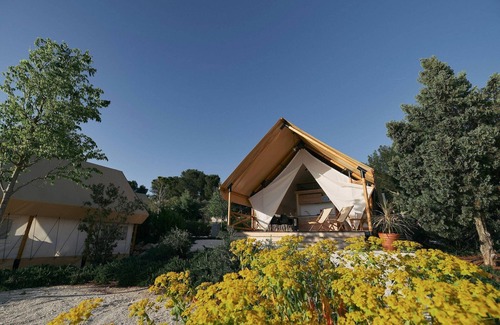 IJhorst Ski Chalet | Tent lodge with veranda near Ijhorst