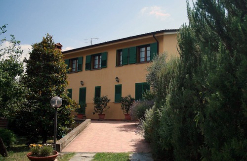 Piano di Conca House | Tenuta Colsereno Palma. Relax in hilly Villa looking to the coast 6 km far.
