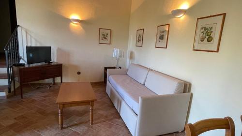 Montemassi House | Tenuta Montemassi Podere Montauzzo