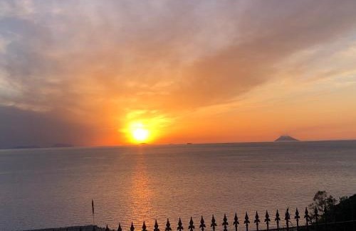 Taureana House | TENUTA TAURIANUM PanoramicHouse e PanoramicB&B