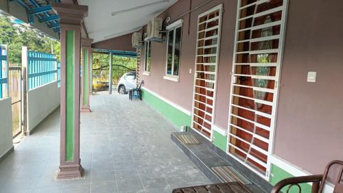 Pasir Puteh House | Teratak Cikgu Roomstay