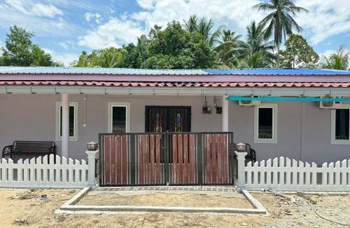 Kampung Tok Kamis House | Teratak Cikgu Roomstay 2